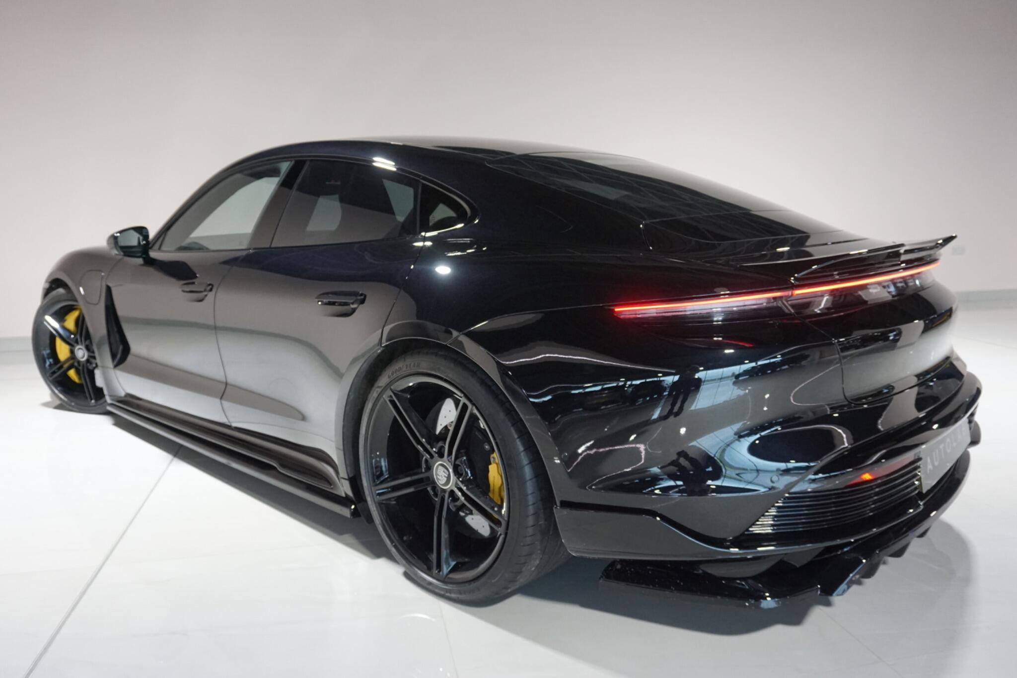 Porsche Taycan Performance Plus 93.4kWh Turbo Saloon 4dr Electric Auto 4WD (680 ps)